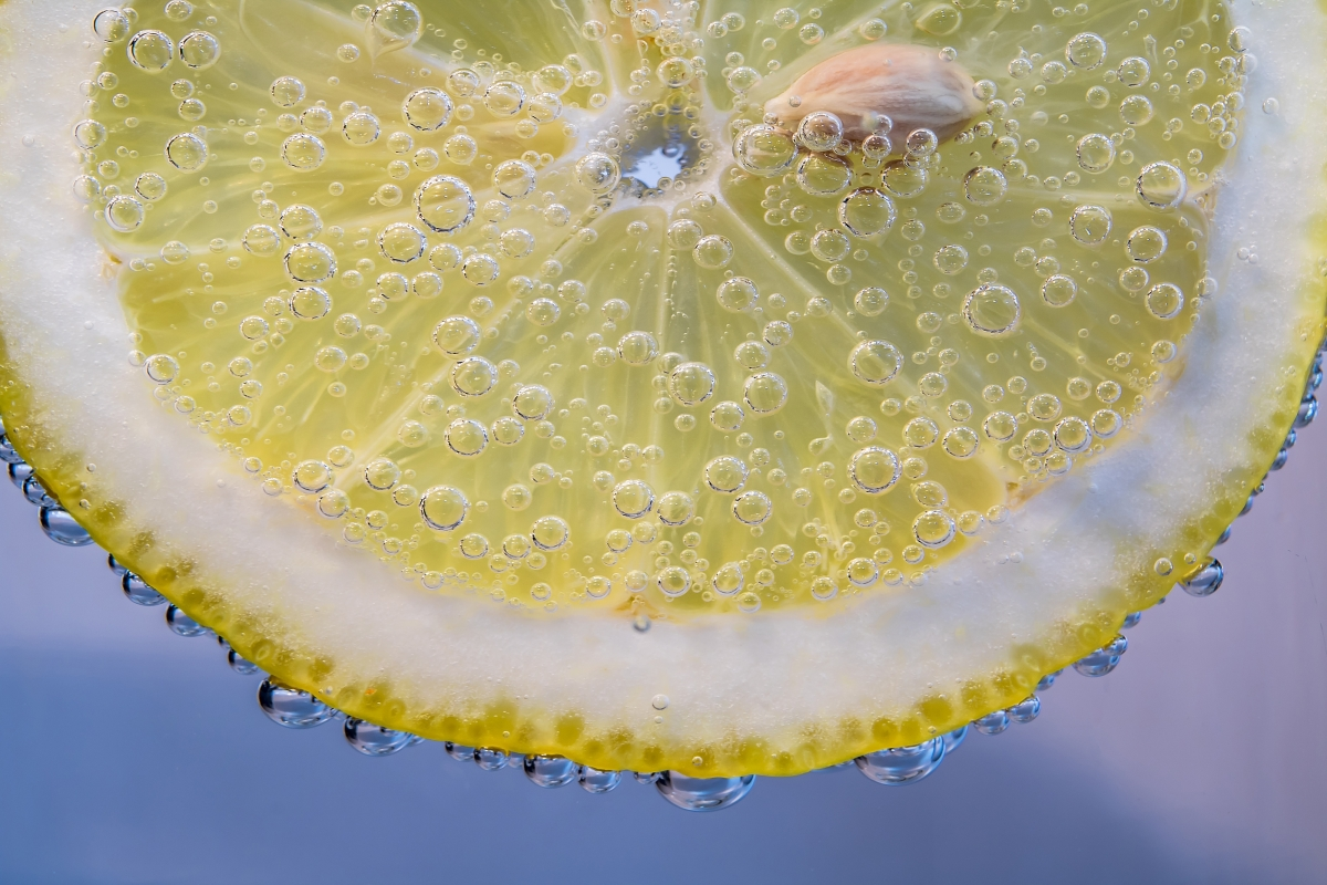 ‘~柠檬片 小气泡 柠檬4k图片’ 的图片