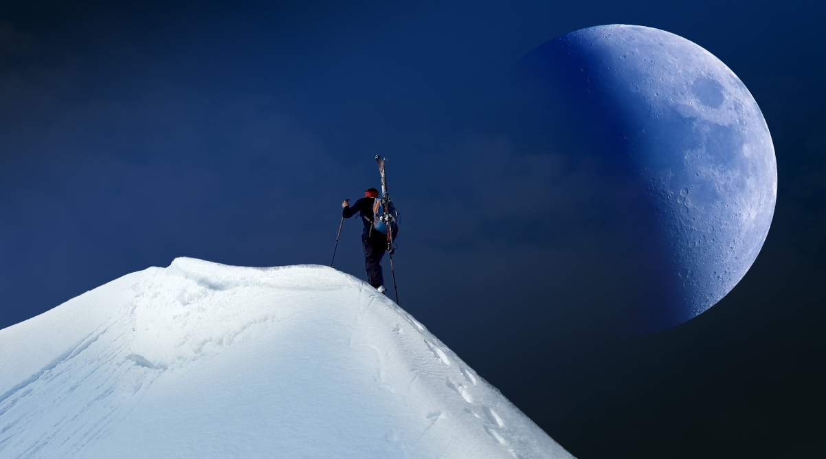 ‘~月球 山 雪 登山者 天空 超级月亮 4K图片’ 的图片