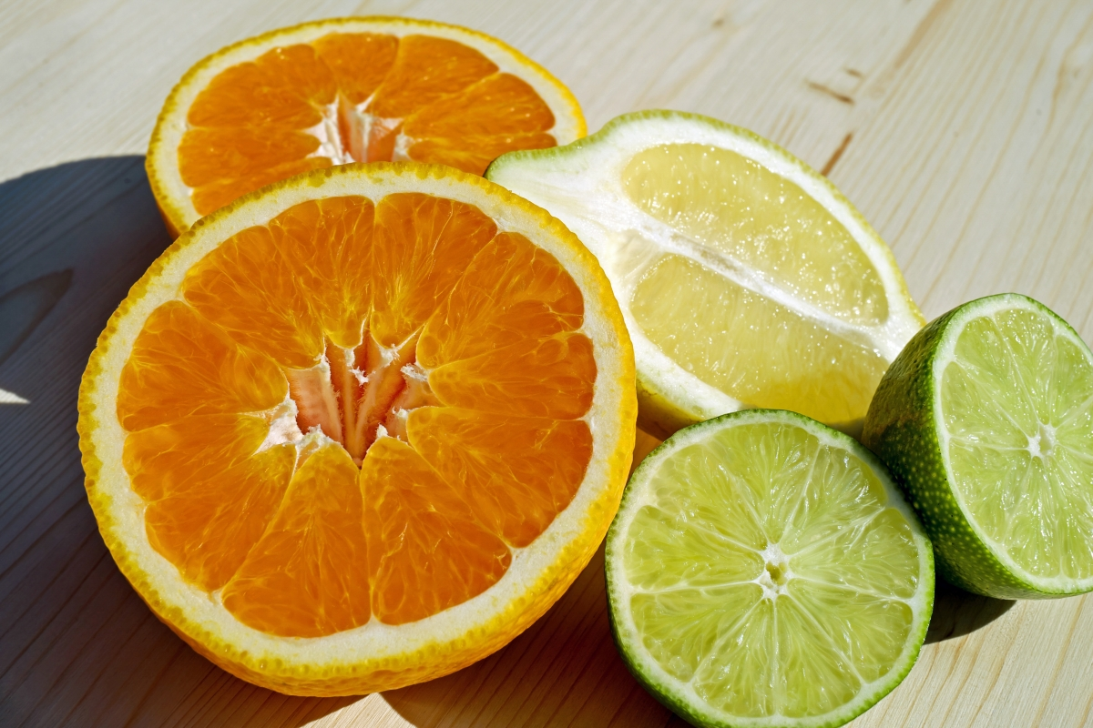 ‘~水果 热带水果 柑橘类水果 切片 橙 柠檬 美味’ 的图片