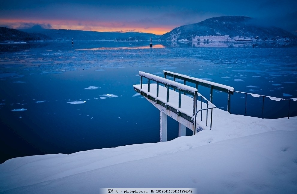 ‘~湖边雪景图片_自然风景_自然景观-  ~’ 的图片