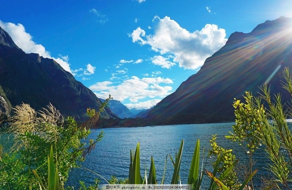 ‘~美丽的湖水图片_自然风景_自然景观-  ~’ 的图片